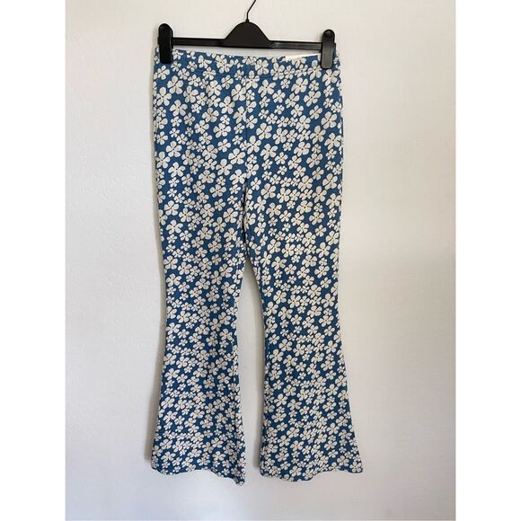 AMERICAN EAGLE 70s Style Floral Flared Pants Size Medium NWT - Picture 1 of 8